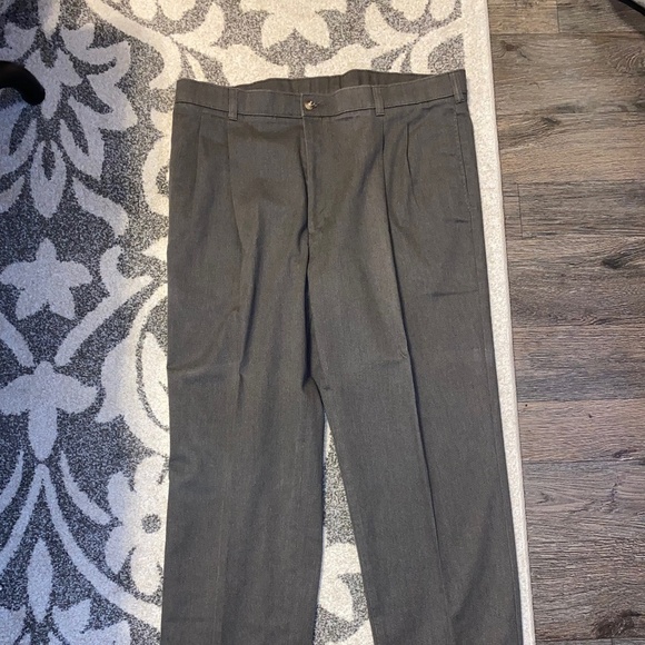 Croft and Barrow men’s size 40/32 gray dress pants - Picture 1 of 8
